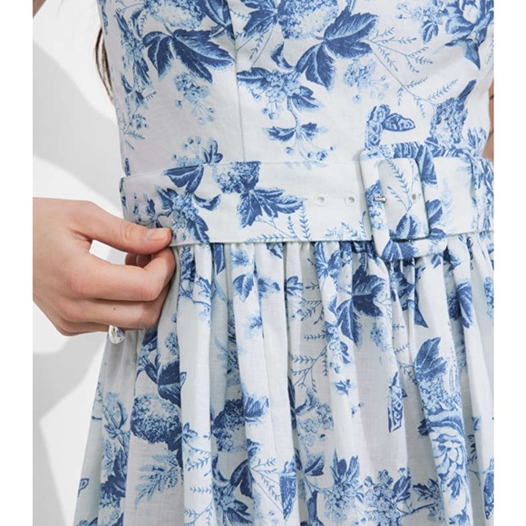 & Other Stories voluminous strapless linen midi dress with belt size 4 - Picture 4 of 9